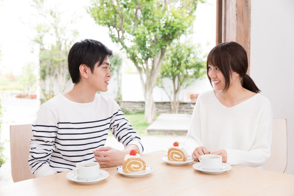 町のブライダルミューナで婚活するイメージ