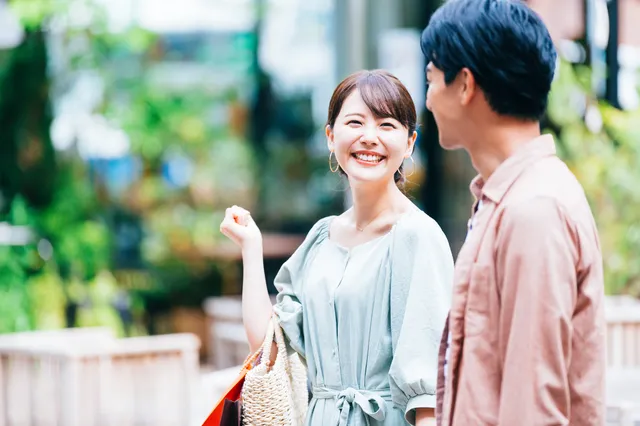 デートする男女