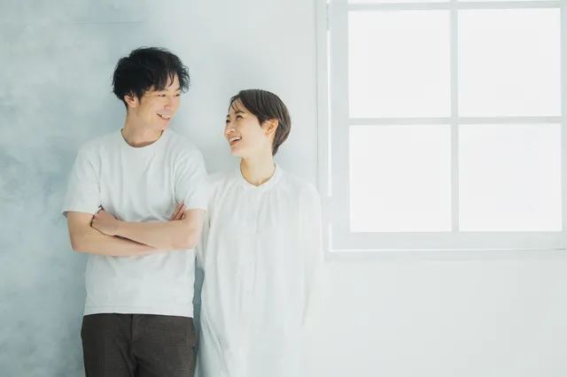 落ち着いた男女